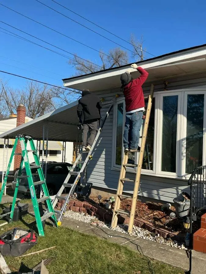 Restoration crew performing exterior repair in Polk City